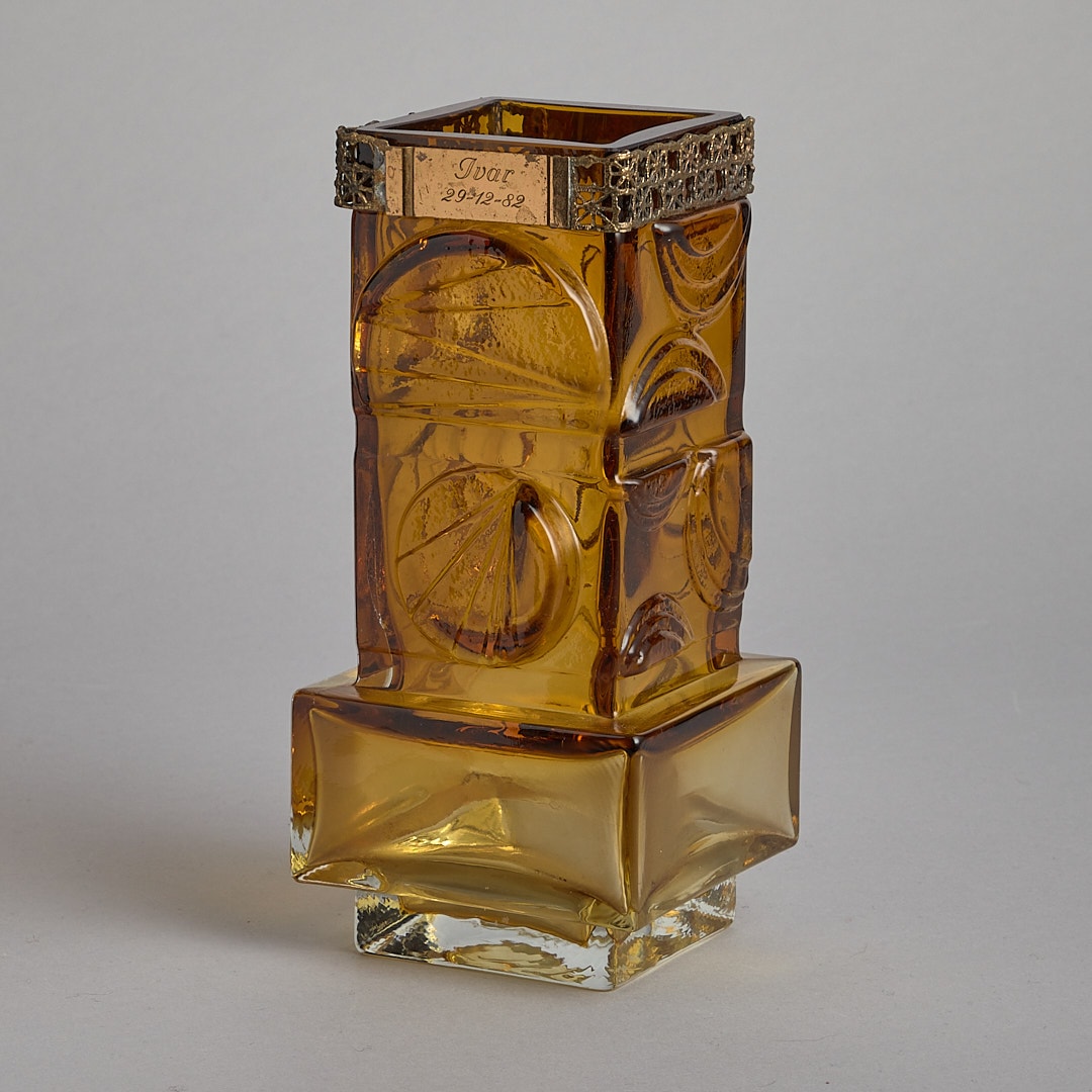 SÅLD Vas av Pentti Sarpaneva