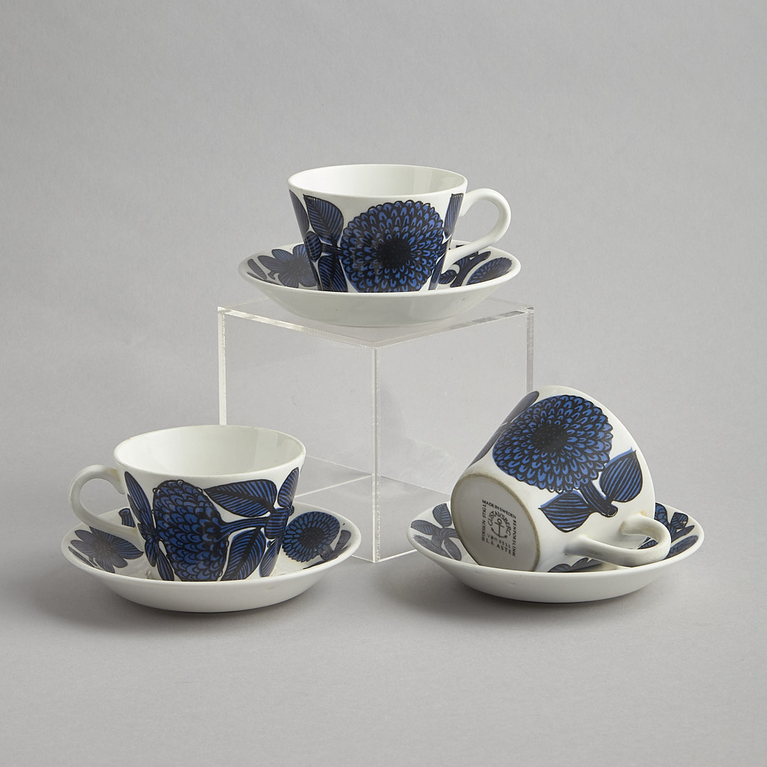 Bl&aring; Aster 3 koppar med fat