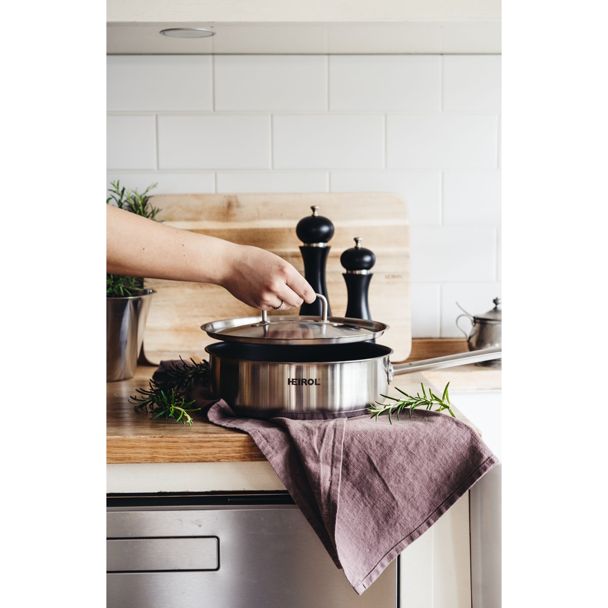 Cerasafe+ Gryta Med Lock 24 cm 3 Liter