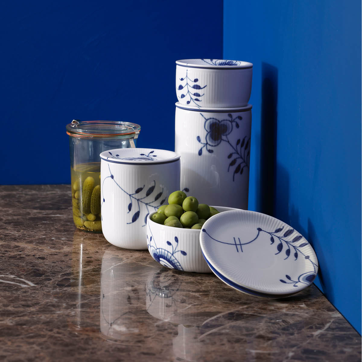 Blue Fluted Mega Förvaringsburk med lock 75 cl