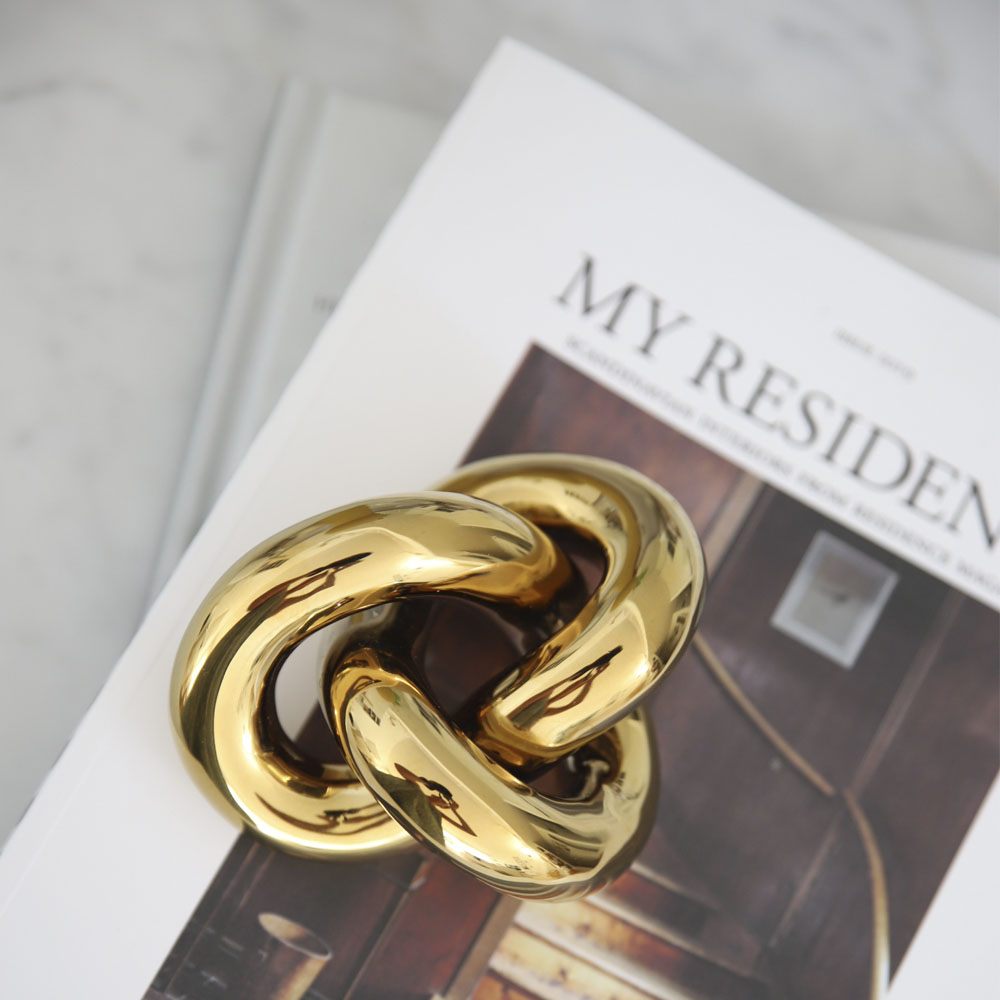 Knot Table Skulptur 6 x 11,5 x 9 cm Guld