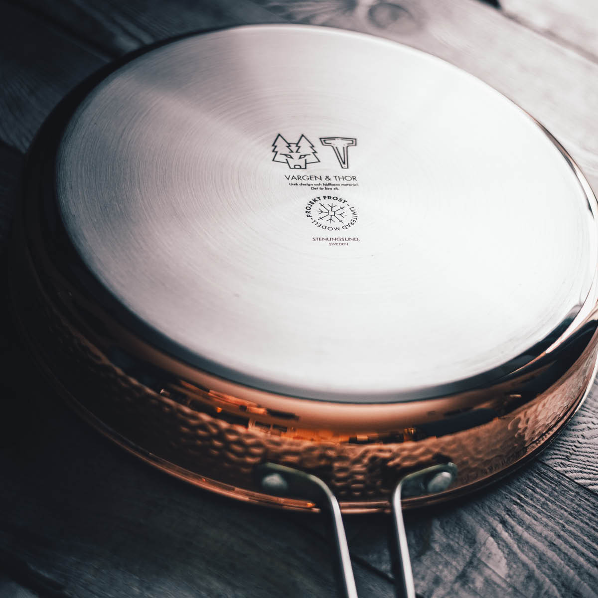 Traktörpanna med Glaslock Koppar 28 cm