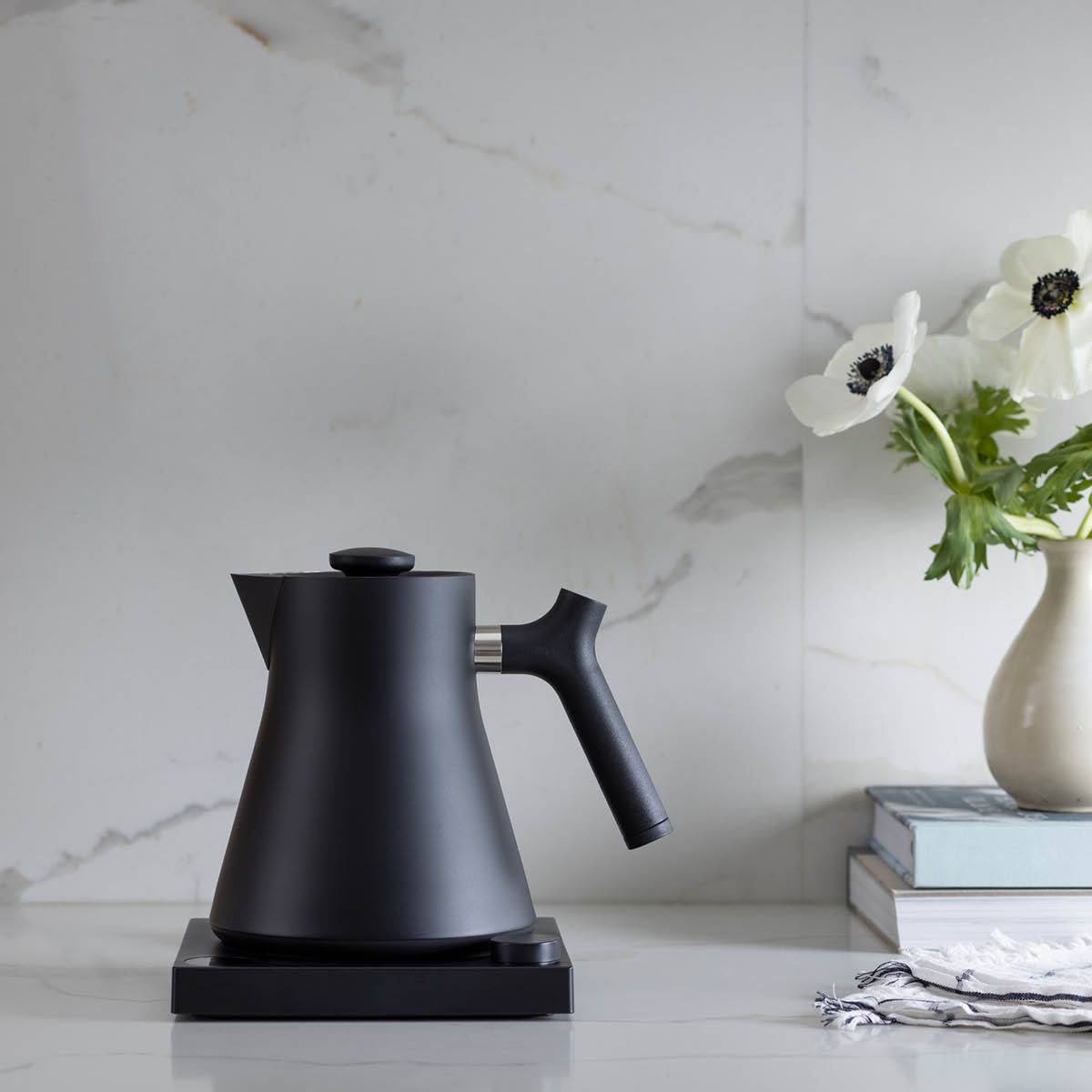 Corvo Vattenkokare 0,9 L Mattsvart