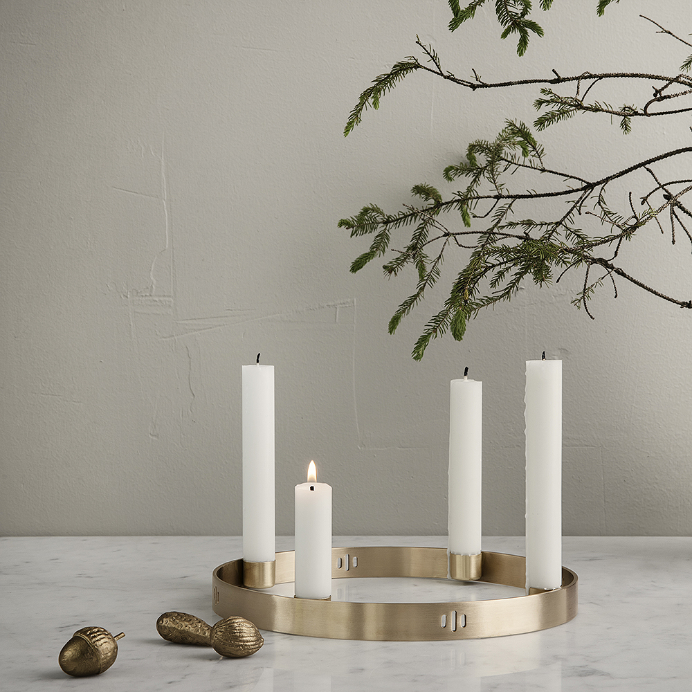 Circle Ljushållare 25 cm 4 ljus Mässing