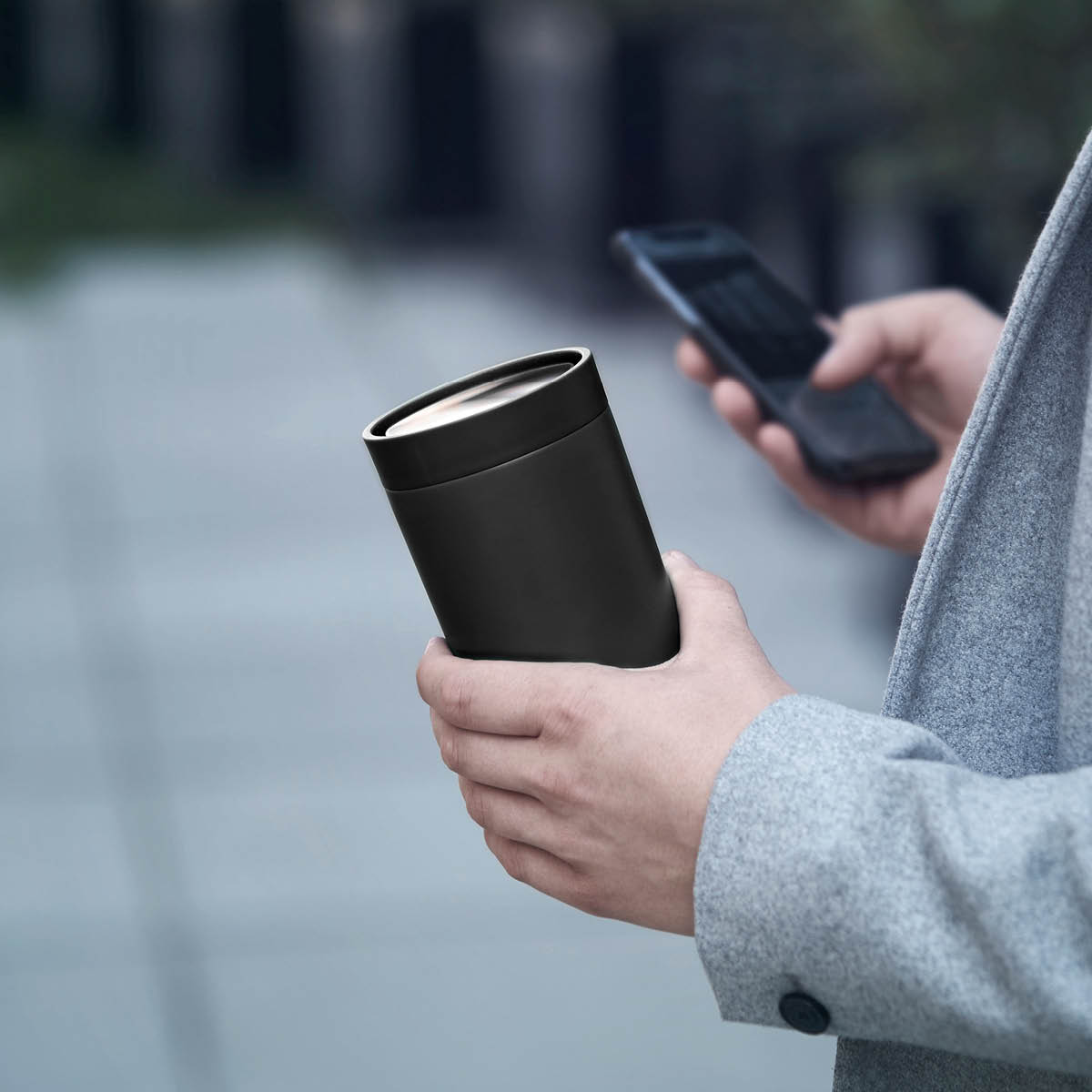 To Go Click Mugg 40 cl Svart/Metallic