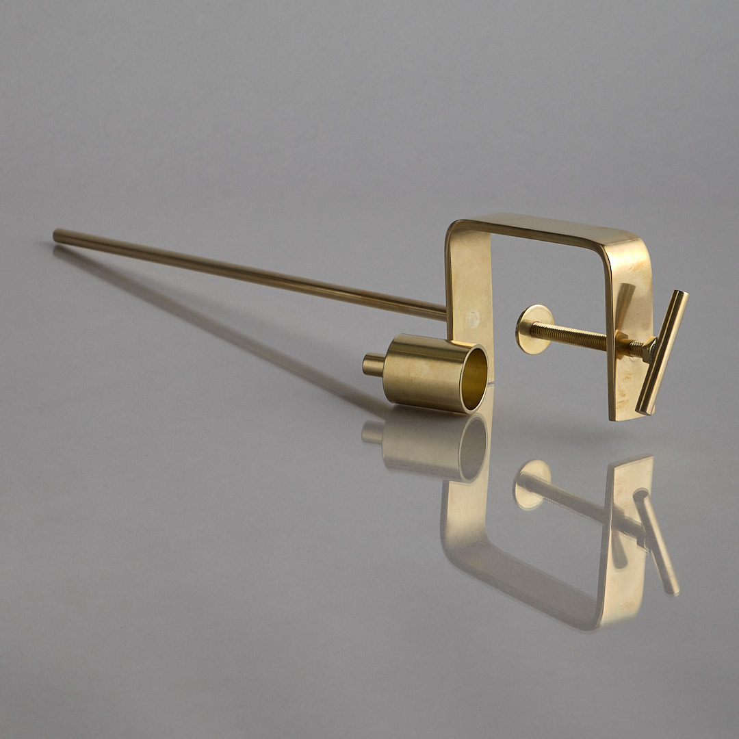 Malte Strömberg hög ljushållare i mässing