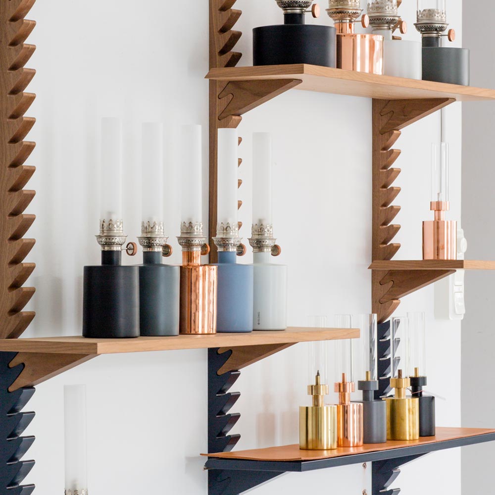 Patina Oljelampa Liten Grå