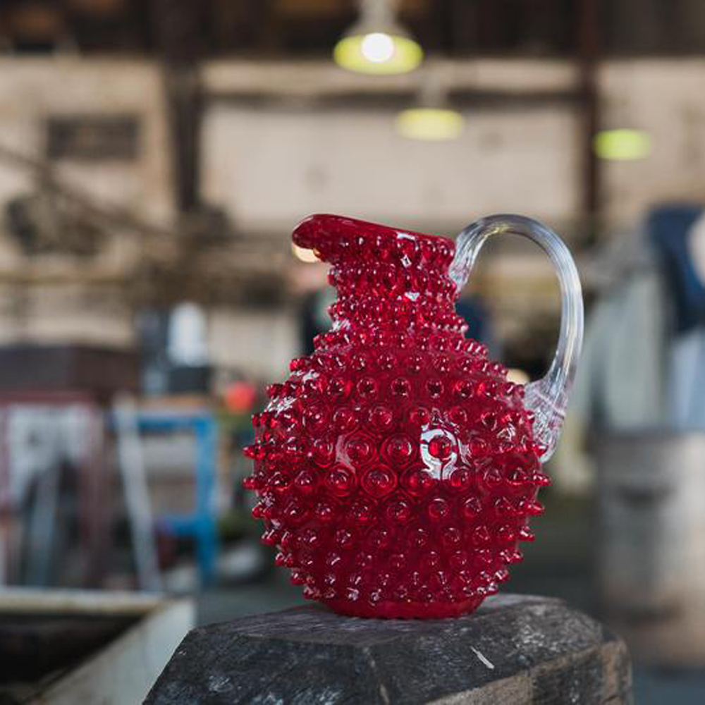 Hobnail Karaff 2 L Underlay Garnet