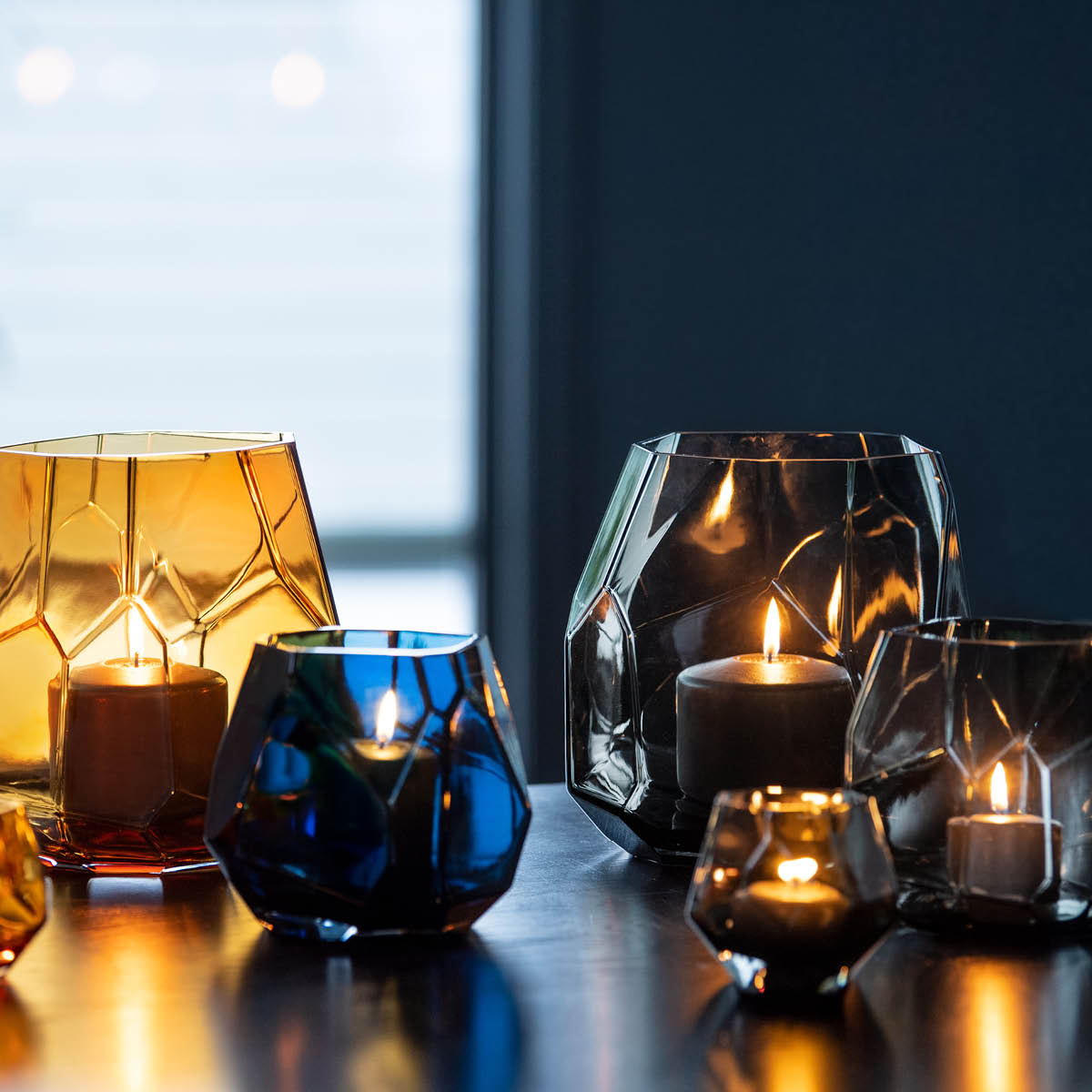 Iglo Ljuslykta / Vas 9 cm Ash Black