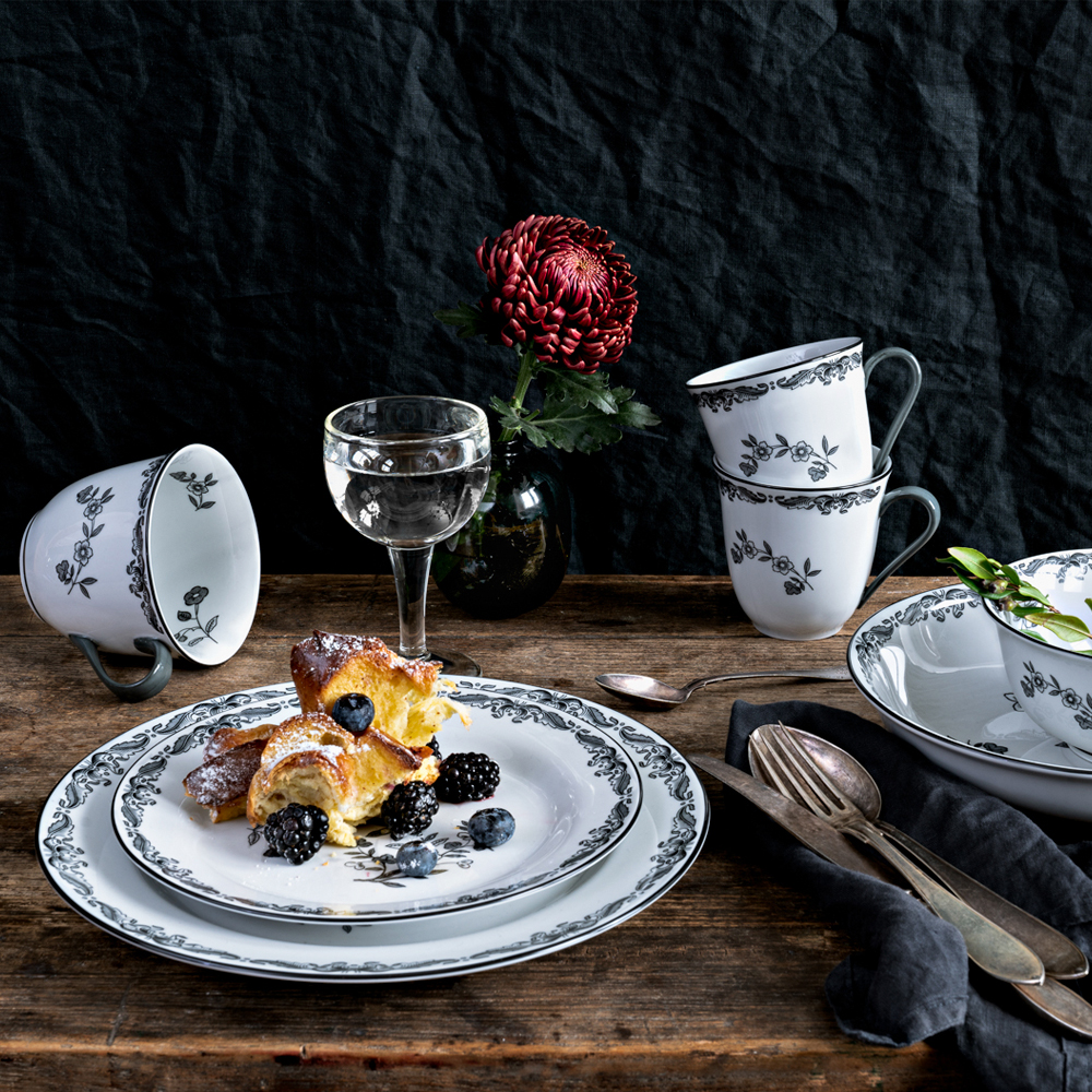 Ostindia Svart Tallrik flat 27 cm