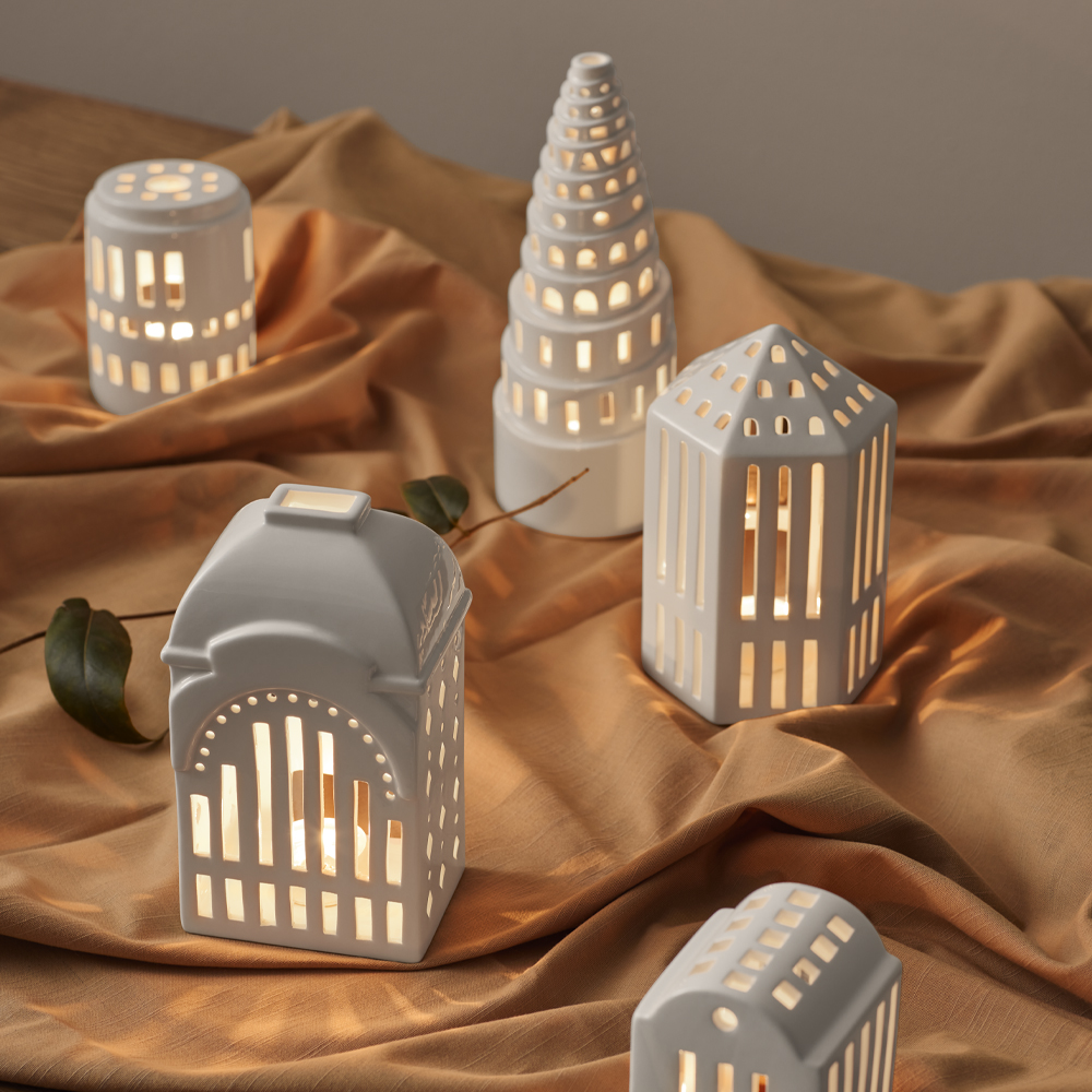 Urbania Ljuslykta High Tower 22,5 cm Vit