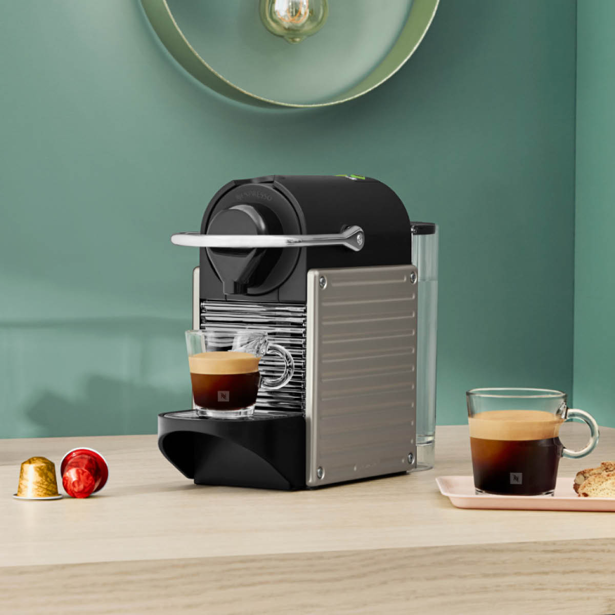 Nespresso Pixie C61 Kaffemaskin Titan