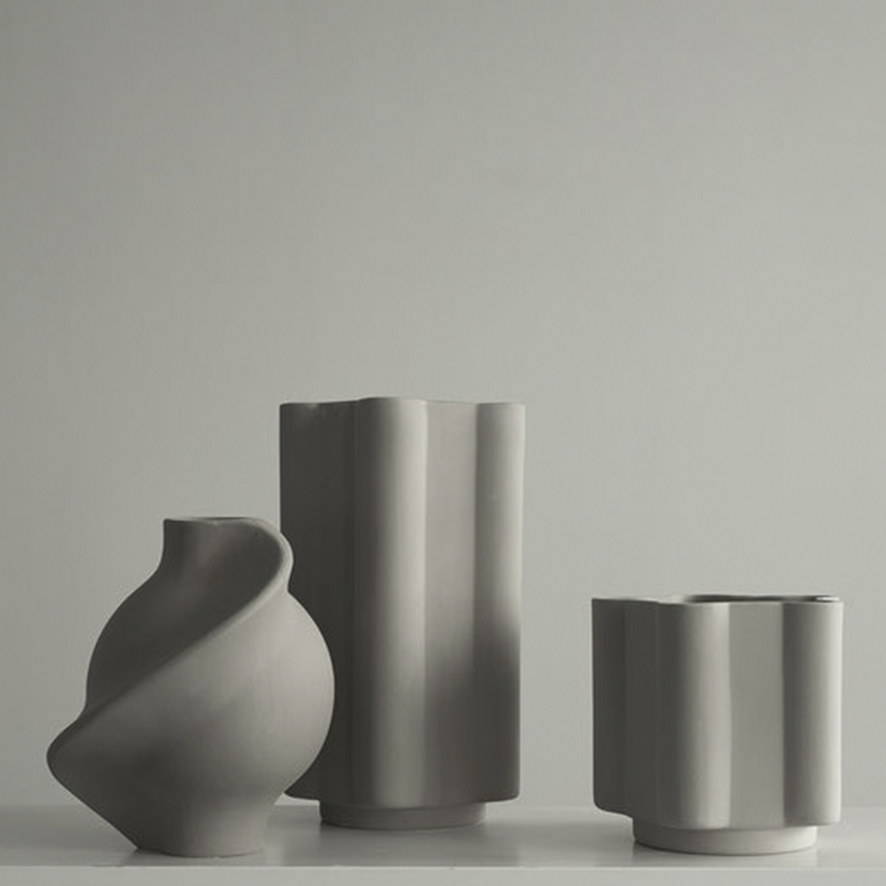 Pirout Vas 01 22 cm Sandgrå