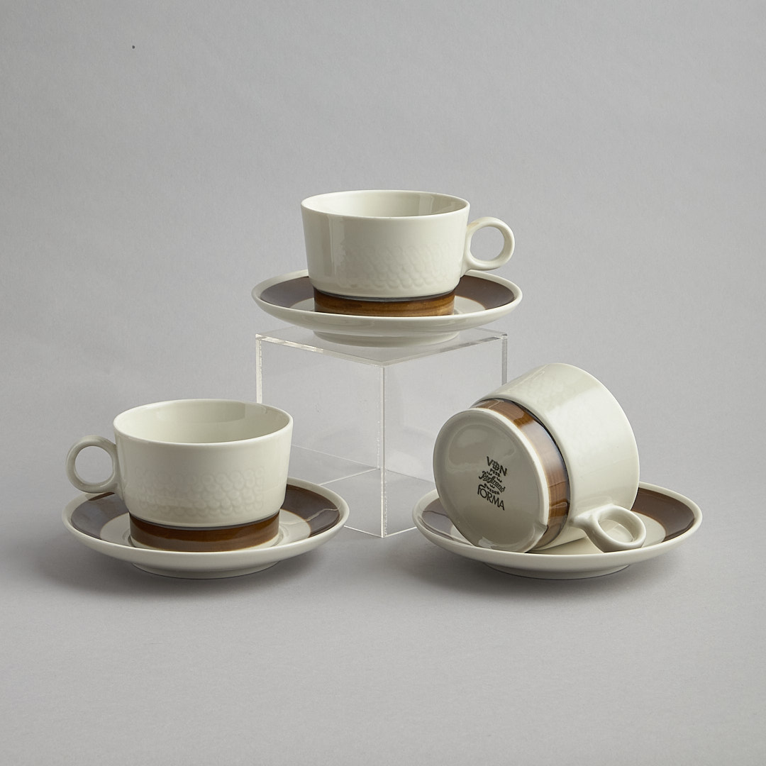 "Forma" Tekoppar med Fat 3 st