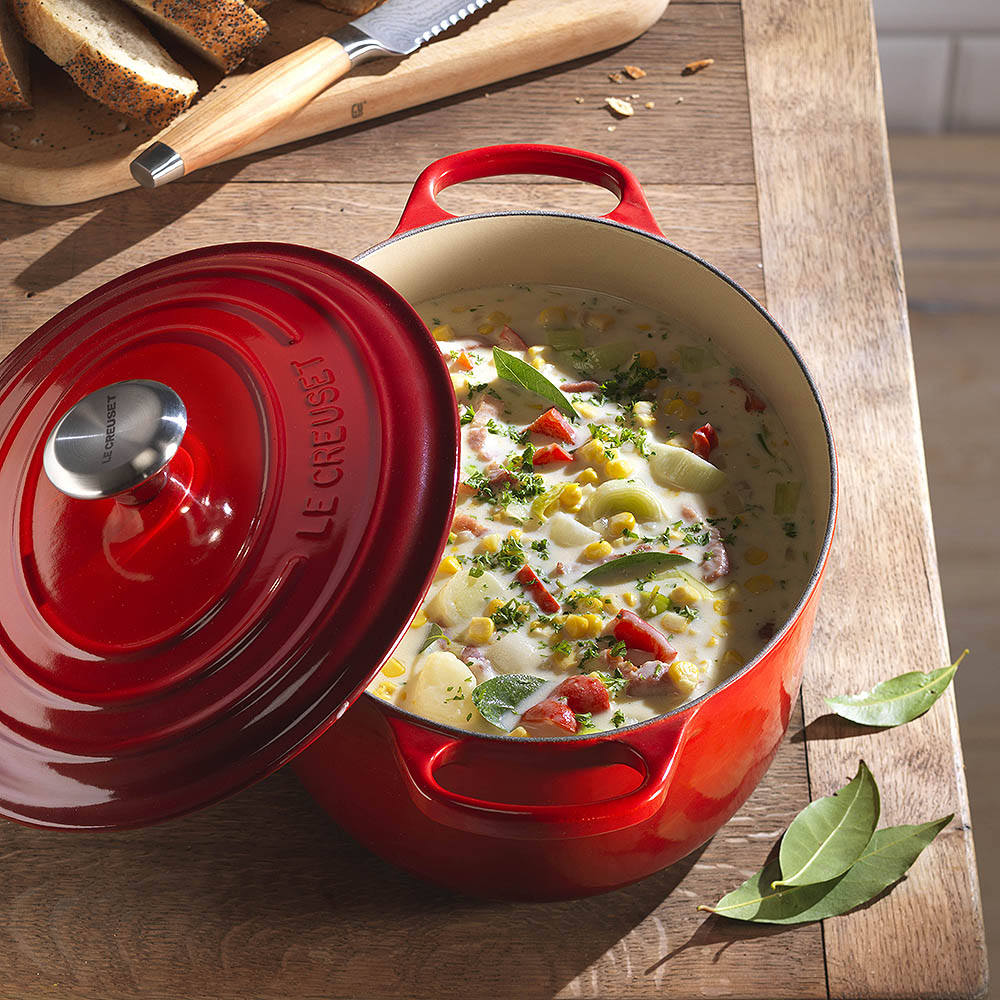 Signature Gjutjärnsgryta oval 31 cm 6,3 L Cerise