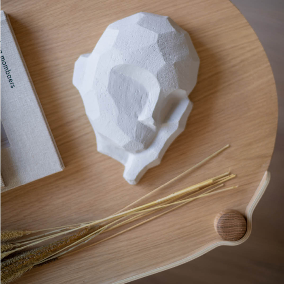 Dreamer Skulptur Huvud i kalksten 16x22 cm Vit