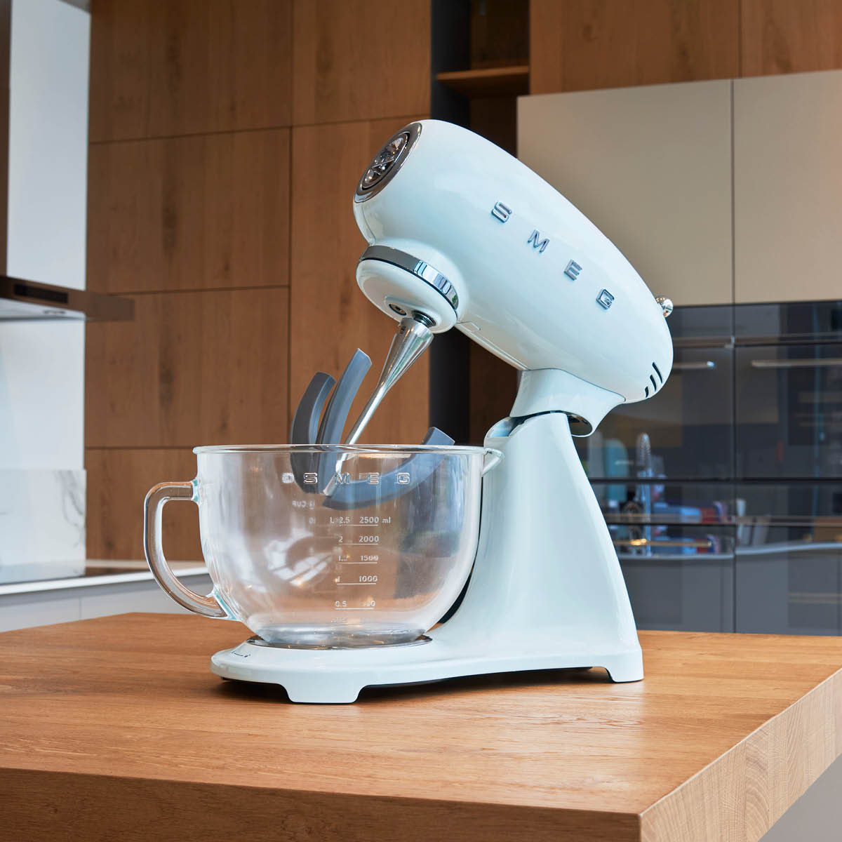 Smeg 50's Style Köksmaskin med Glasskål 4,8 L Vit