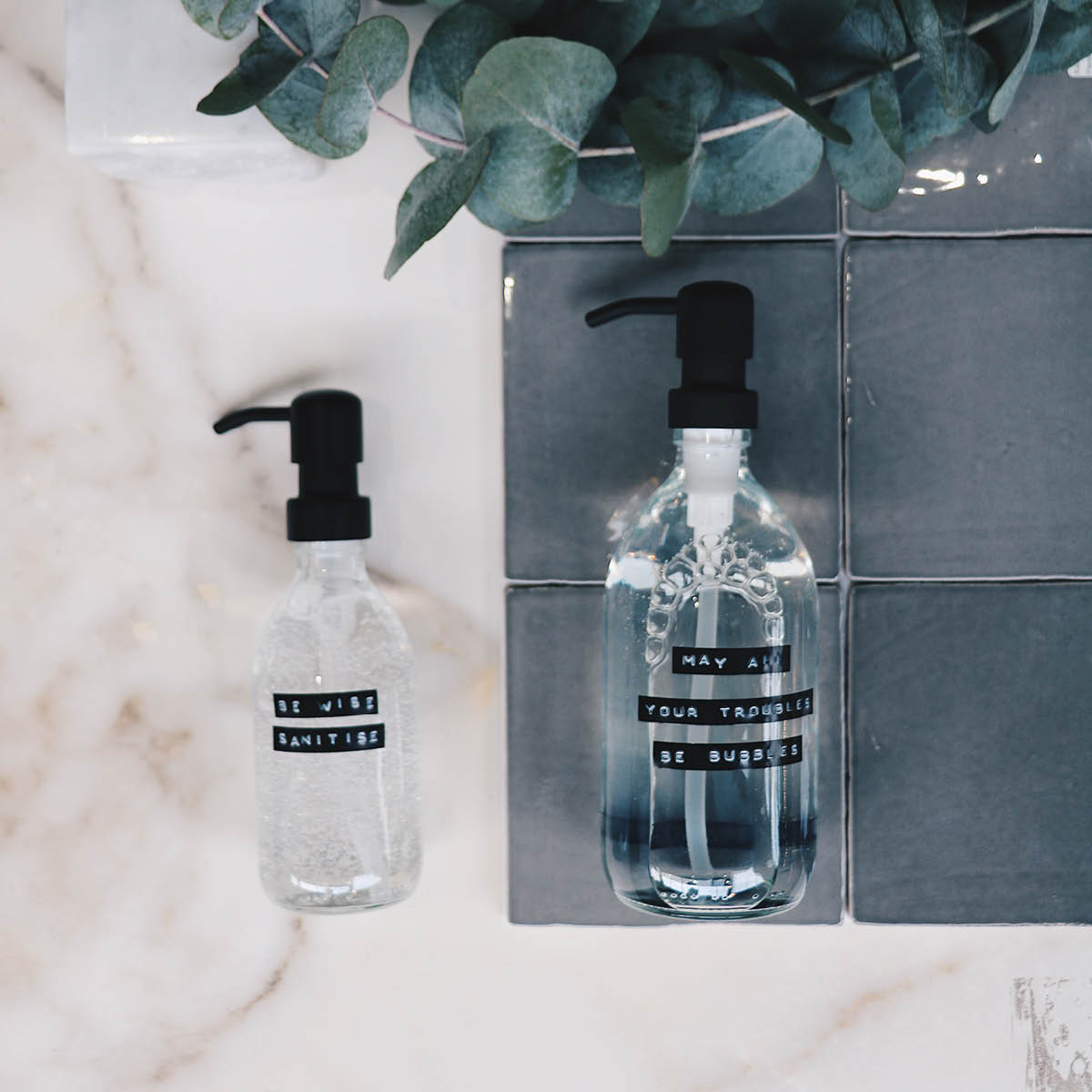 Handtvål med pump 0,5 L Svart/Klar