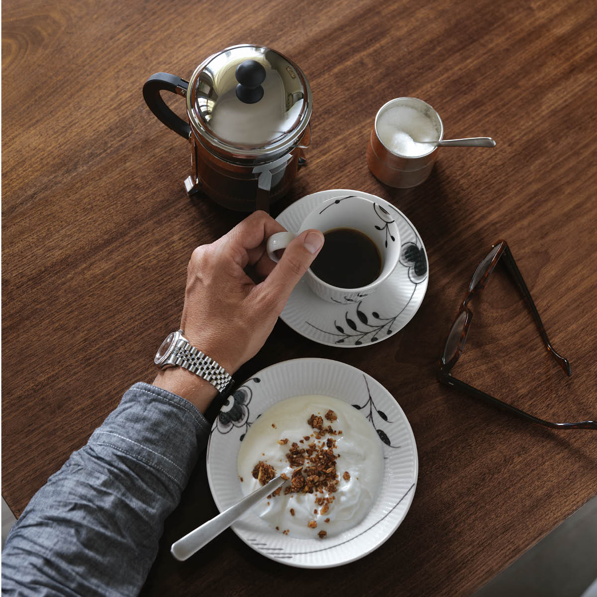 Black Fluted Mega Kopp/Fat 25 cl dekor 2