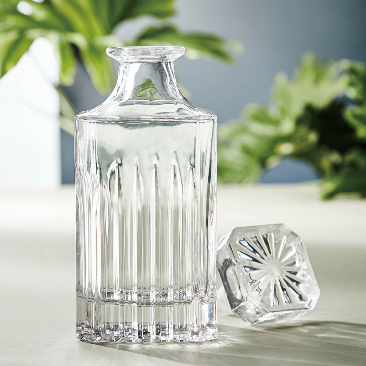 Relief Karaff m lock 0,7 L Klar