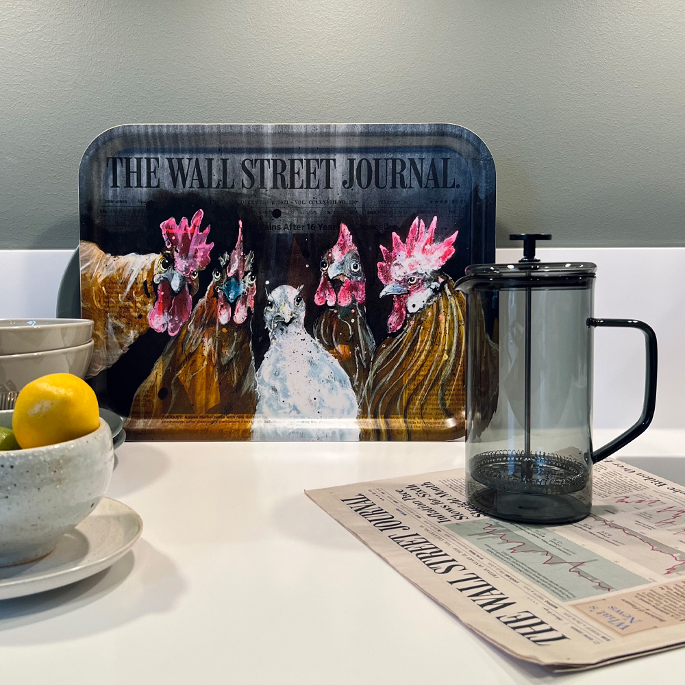 Bricka Roosters of Wall Street 33x43 cm Svart