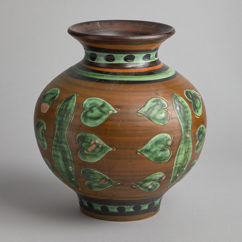 Urna av Harald Östergren för Upsala-Ekeby