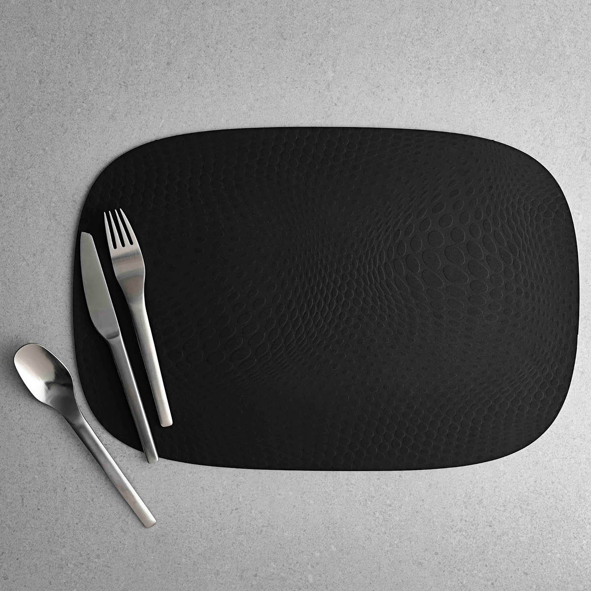 Karim Rashid Bordstablett 45x30,6 cm Peppar