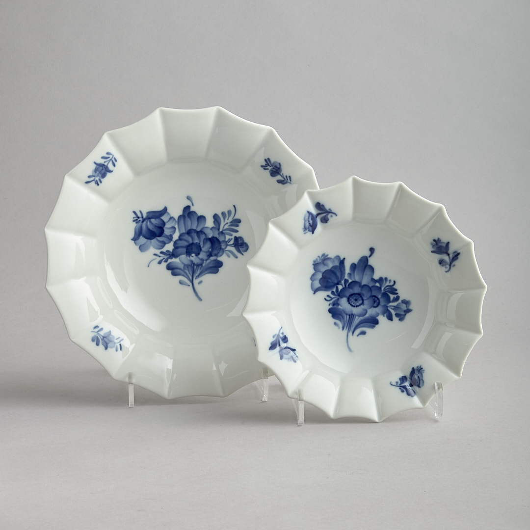 Blå Blomster 2 runda fat