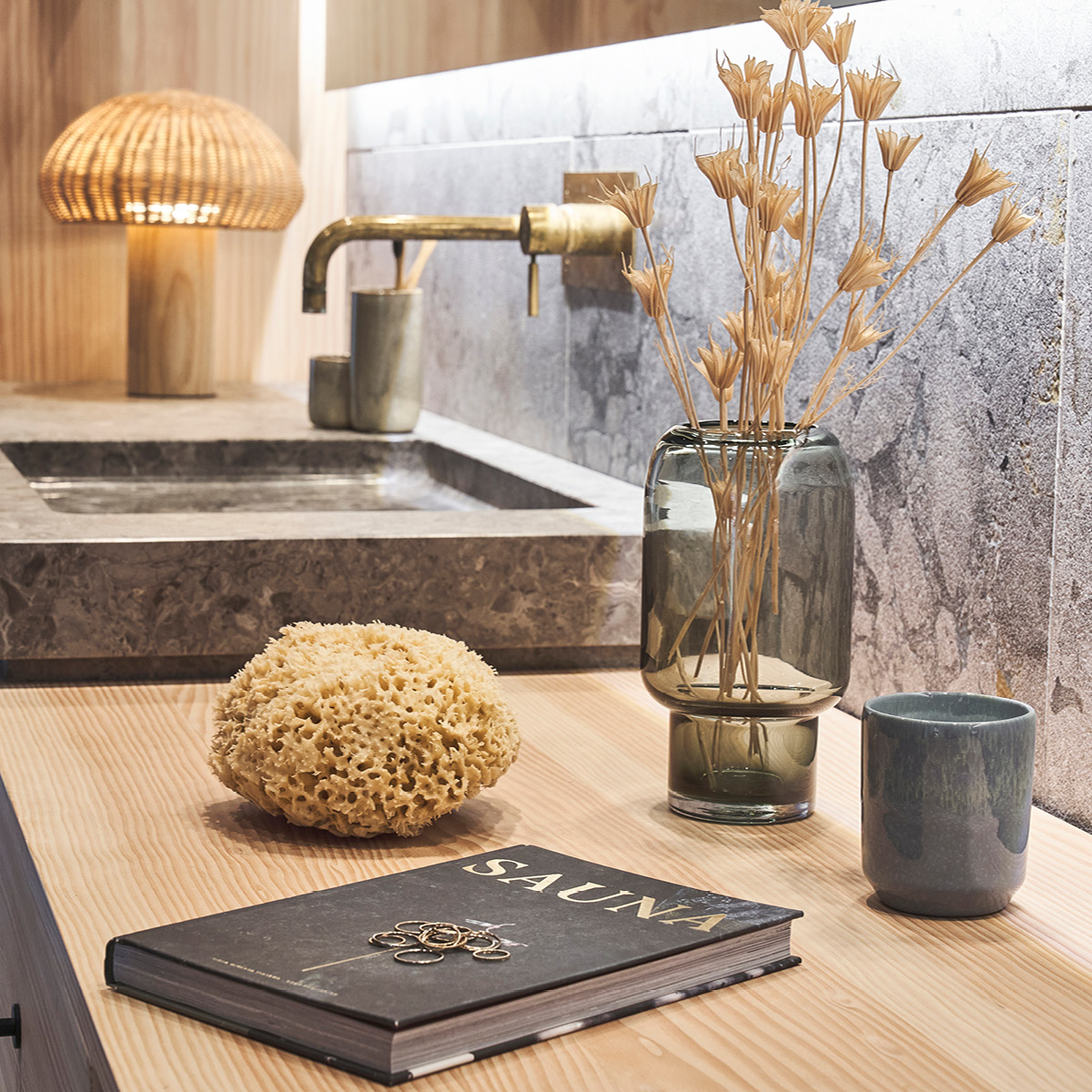 Iris Doftljus 8x9,5 cm Mörkblå