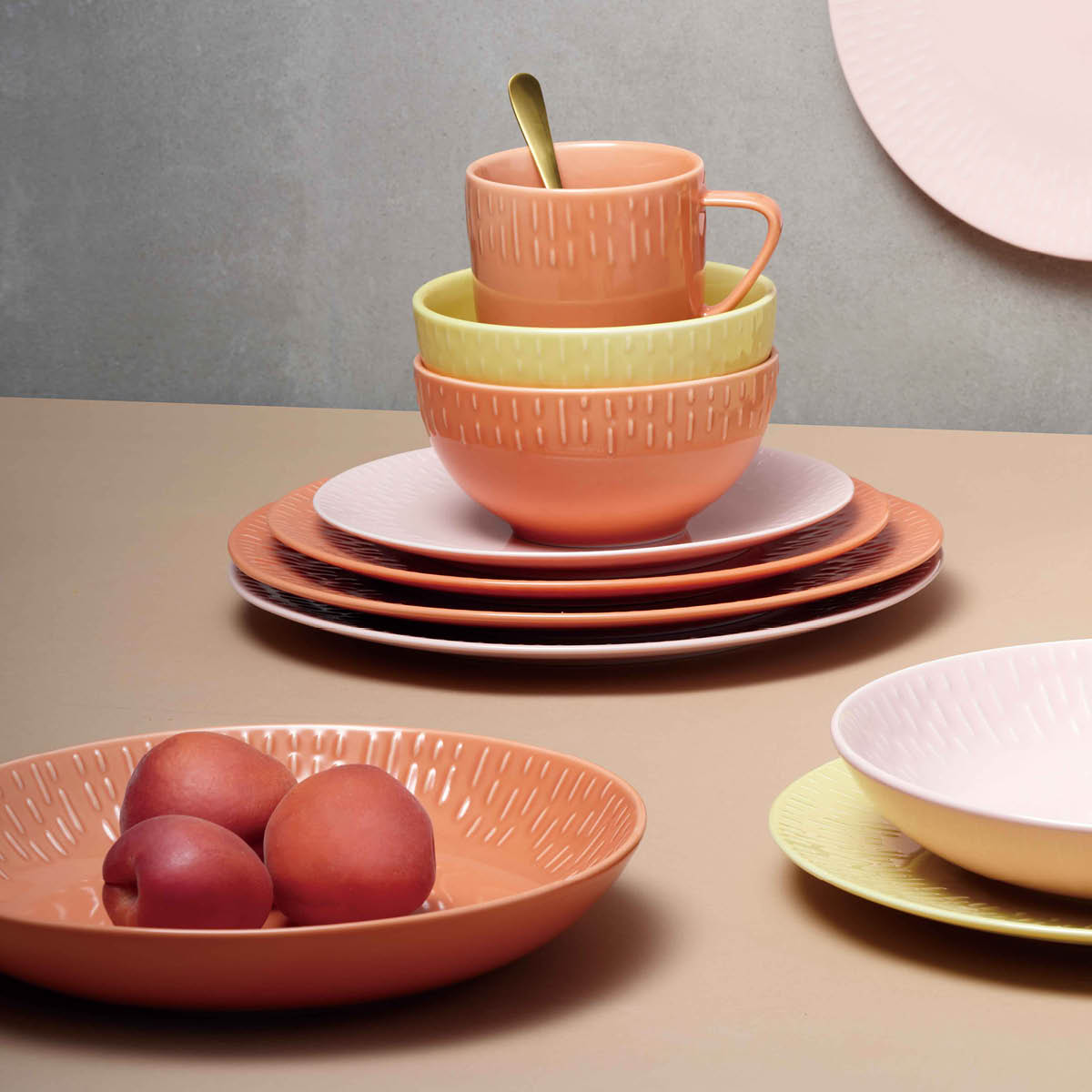 Confetti Pastatallrik 23 cm Aprikos