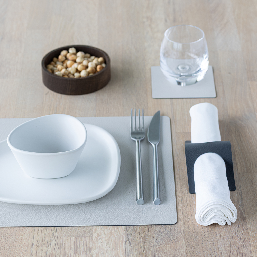 Leather Serene Rectangle Bordstablett 26x34 cm Cream