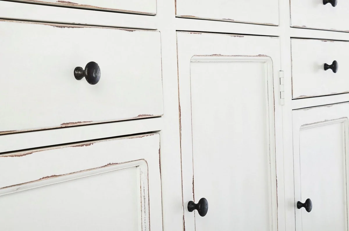 Casa Padrino aparador de estilo campestre blanco antiguo 145 x 40 x A. 85 cm - Armario de estilo campestre con 3 puertas y 5 cajones - Muebles de estilo campestre - Interiores de estilo campestre