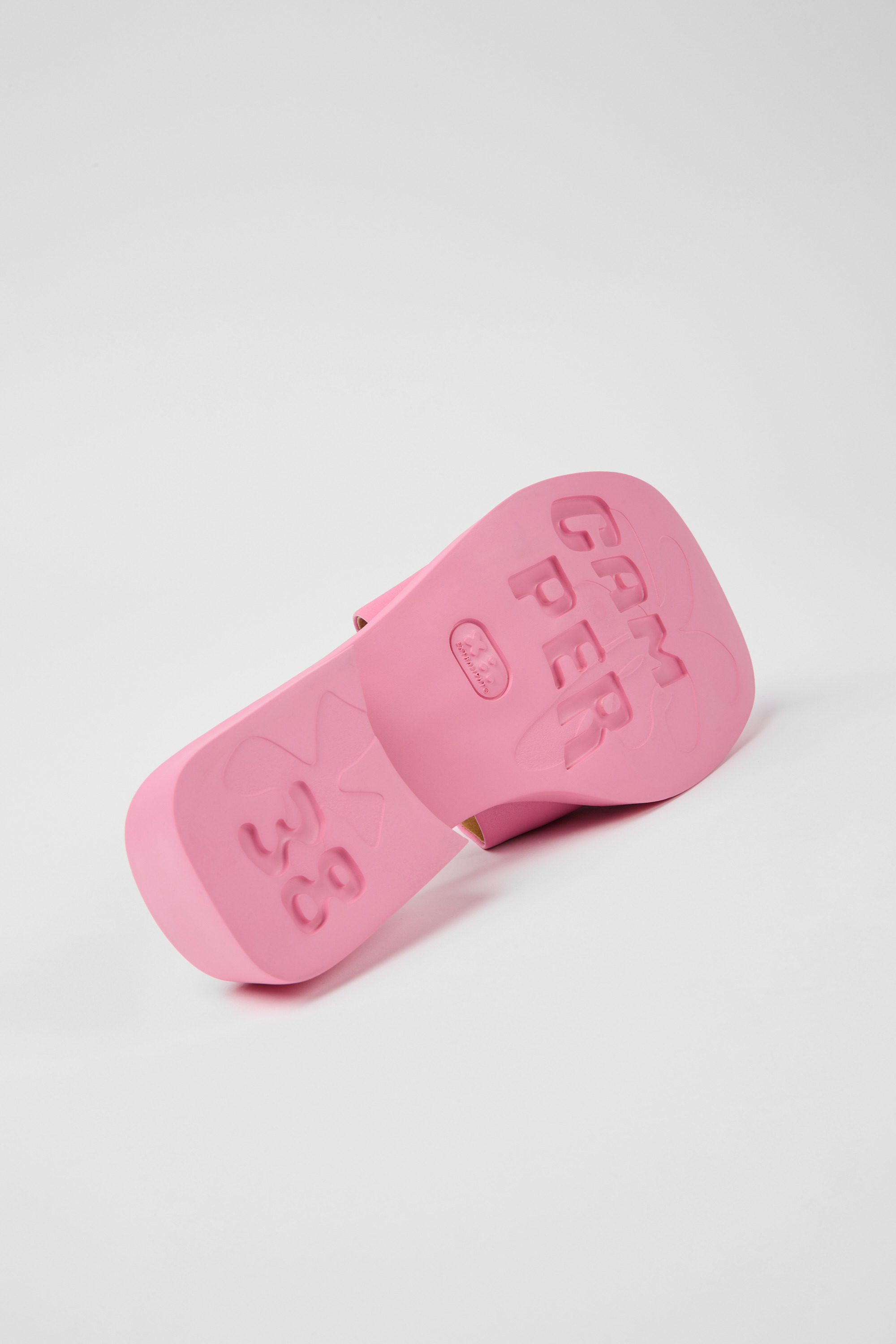 Dana - Pink leather sandals for women