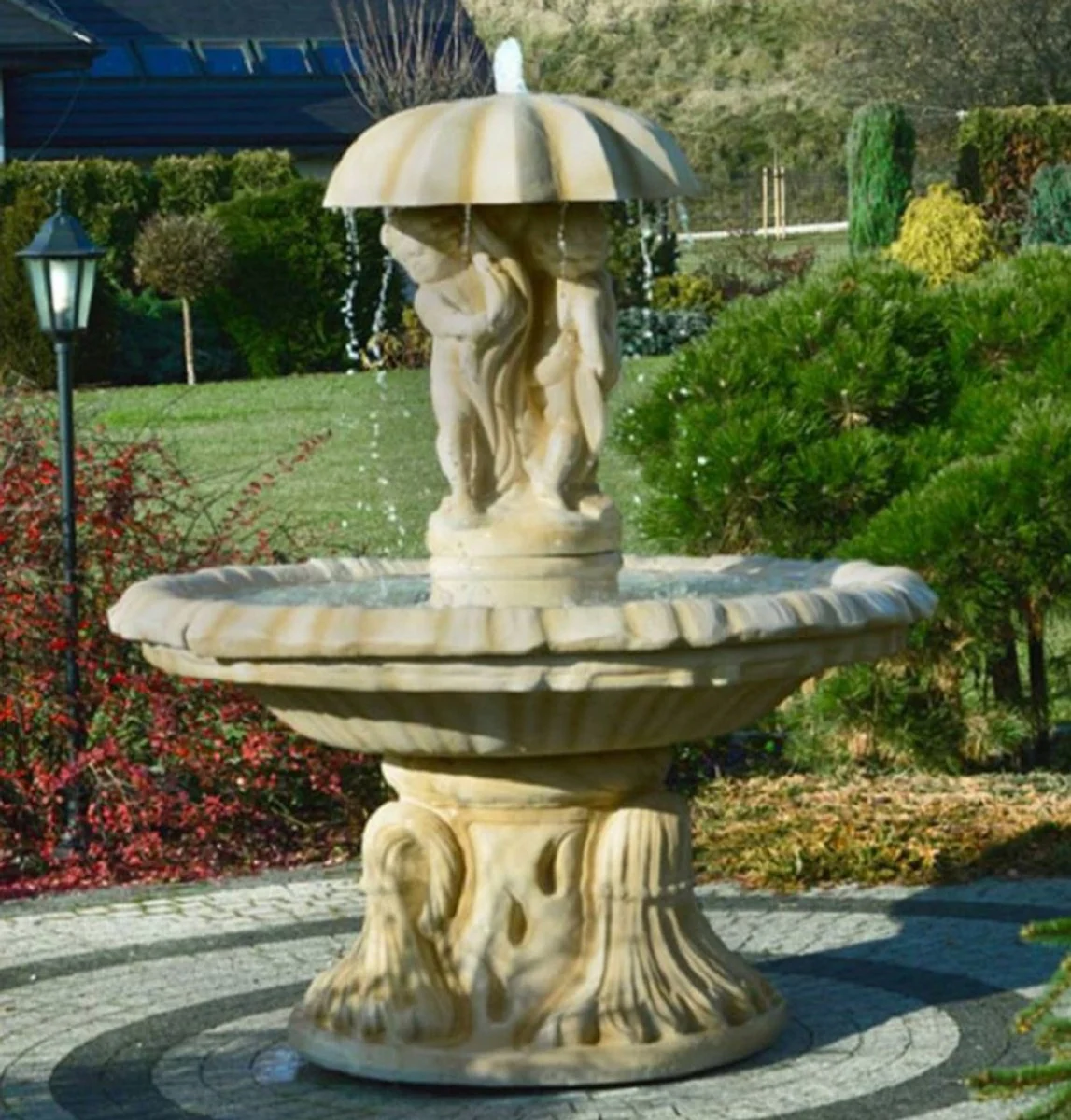 Casa Padrino fuente Art Nouveau niños con paraguas arena Ø 155 x A. 176 cm - Magnífica Fuente de Jardín - Fuente de Decoración de Jardín - Accesorios de Decoración de Jardín Barroco y Art Nouveau