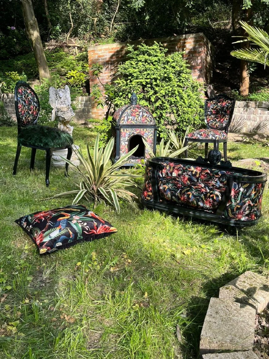 Pomp??s de Casa Padrino cama barroco de lujo para perros y gatos colorido / negro