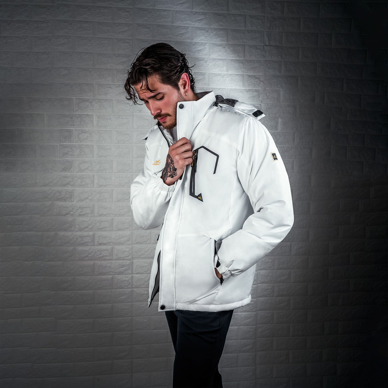 Men's Winter Jacket Water Repellent Ski Snow Jacket Warm Fleece Coat Parka Raincoats With Multi-Pockets
