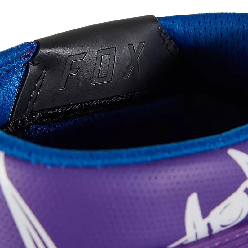 Motion Barbed Wire Special Edition Boots