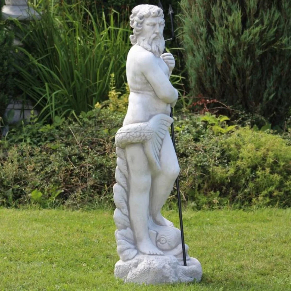 Casa Padrino escultura de gárgola Art Nouveau neptuno con pez gris / negro 35 x 35 x A. 123 cm - Elegante figura de piedra de gárgola - Accesorios de Decoración de Jardín Barroco y Art Nouveau