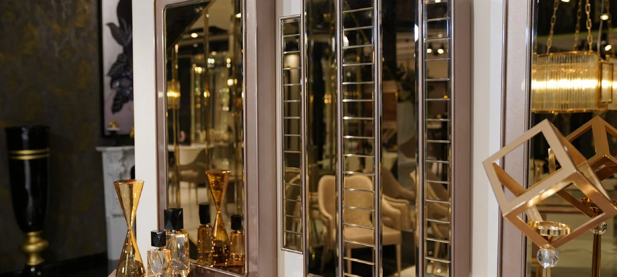 Casa Padrino conjunto de muebles de lujo gris / oro - 1 Aparador de Lujo con 4 Puertas y 3 Espejos de Lujo - Muebles de lujo - Colección de lujo