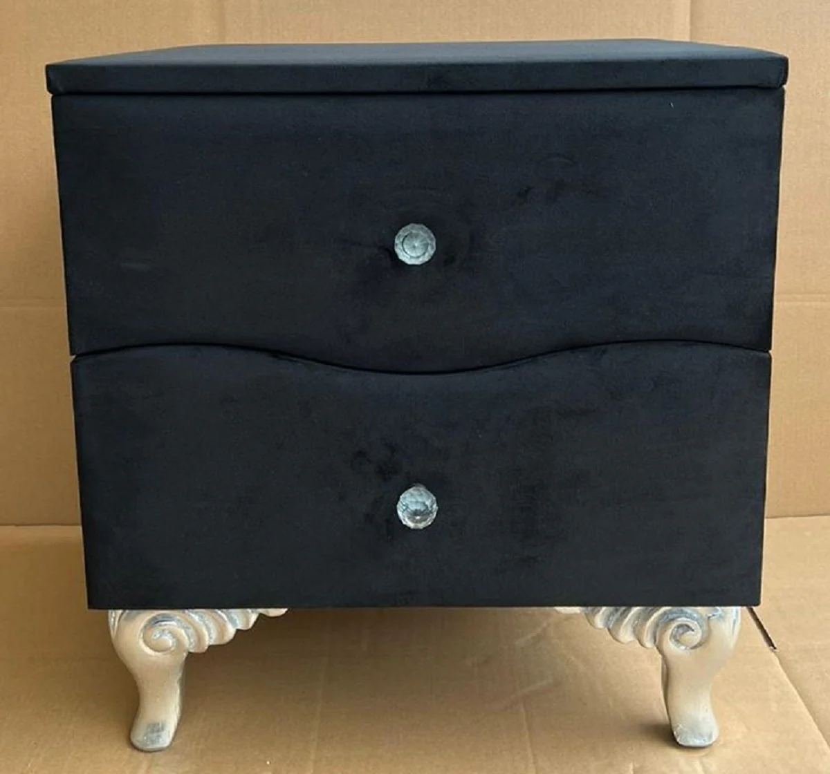 Casa Padrino mesita de noche barroco con 2 cajones negro / plata - Mesita de noche de estilo barroco - Muebles barrocos - Muebles de dormitorio en estilo barroco