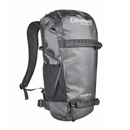Columbus AITXURI 30 negra - Mochila trekking