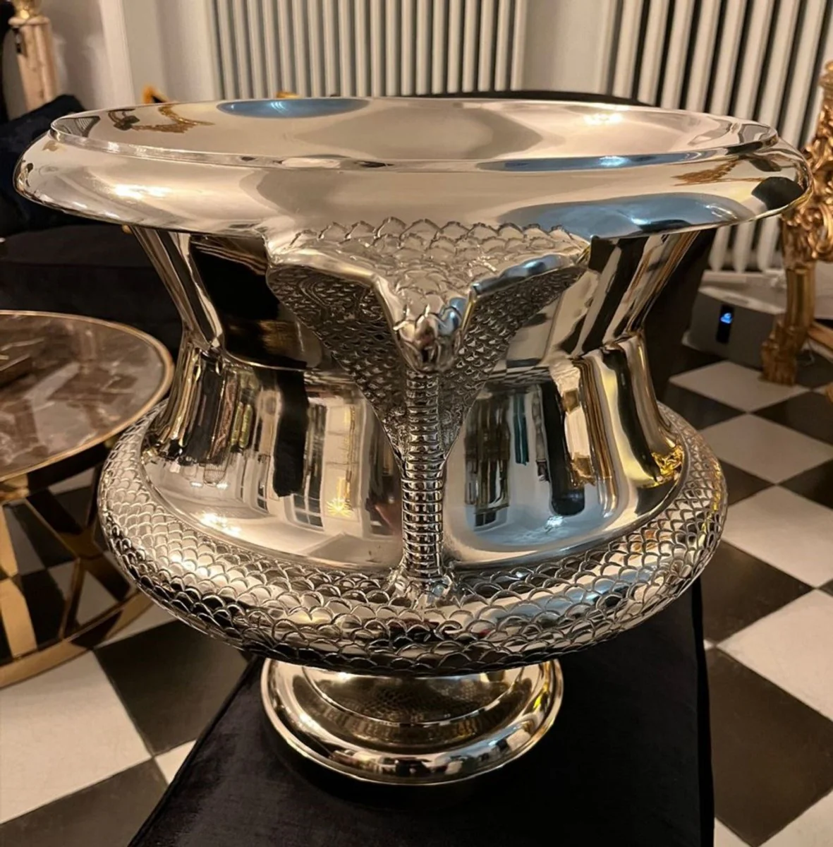 Casa Padrino Florero de Lujo Cobra Serpientes Plata 59 x 47 x A. 45 cm - Magnífico Florero de Latón - Florero Decorativo - Accesorios Decorativos - Accesorios de Lujo - Interior de Lujo