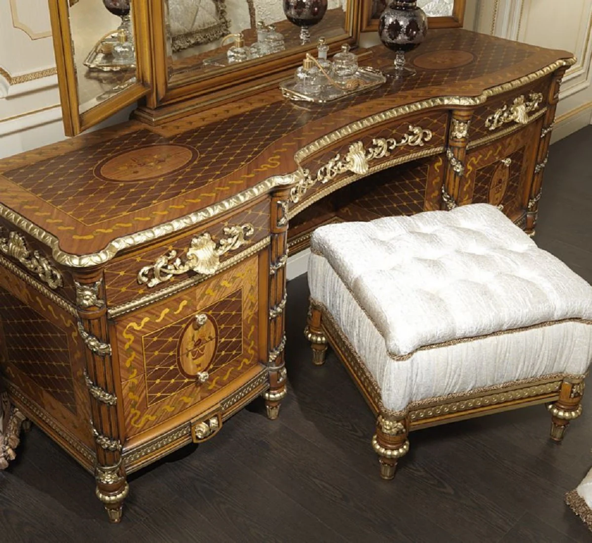 Casa Padrino c¨®moda barroco de lujo con espejo marr¨®n / oro - Magn¨ªfica tocador hecho a mano con espejo de pared - Mobiliario de Hotel - Mobiliario de Castillo