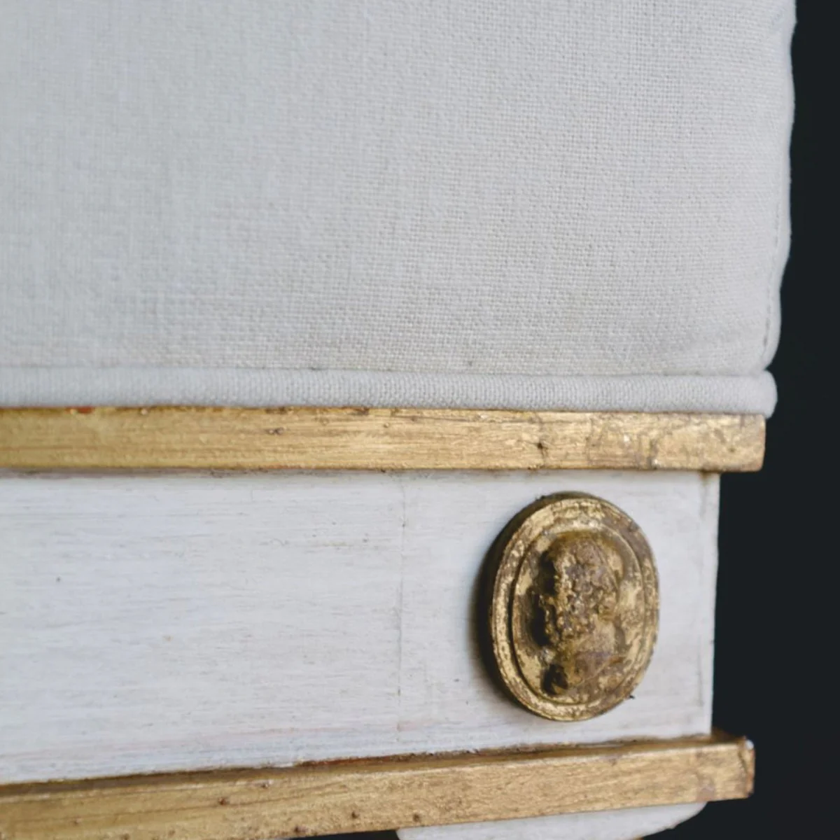 Casa Padrino taburete barroco de lujo blanco / oro 73 cm - Muebles barrocos - Hecho en Italia