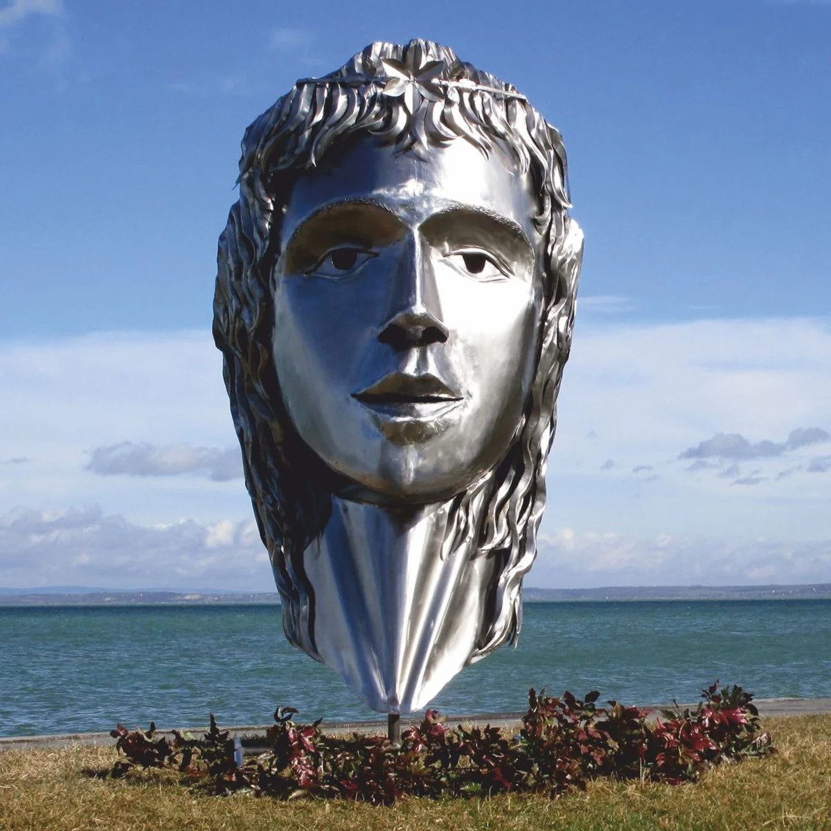 Casa Padrino escultura decorativa de jard¨ªn de acero inoxidable XXL cabeza de mujer plata A. 215 cm