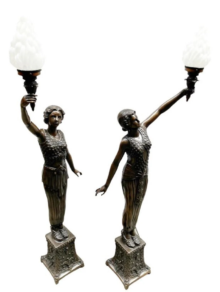Casa Padrino lámparas de pie barrocos de lujo damas con antorchas bronce / blanco 65 x 30 x A. 190 cm - Elegantes esculturas decorativas en bronce - Magníficas luces barrocos de bronce