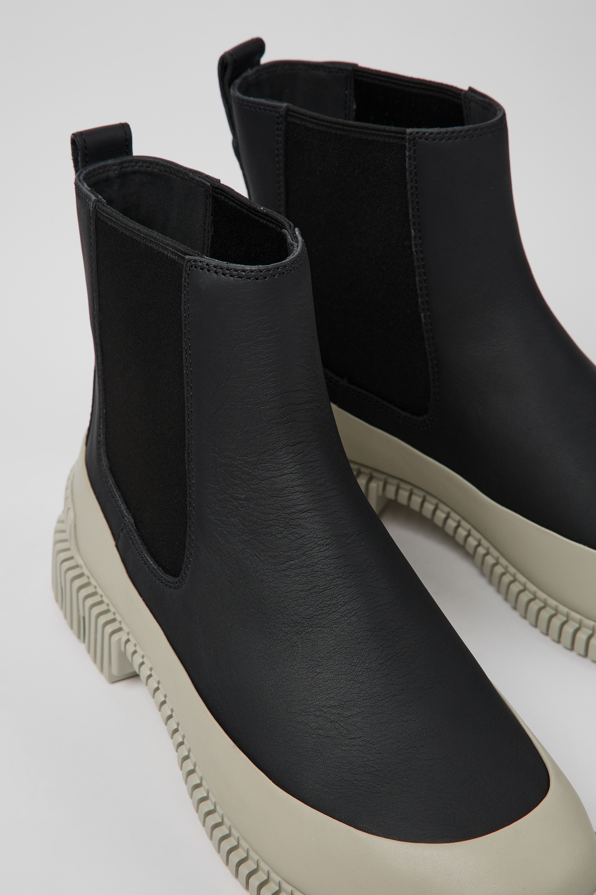 Pix - Black leather Chelsea boots for women
