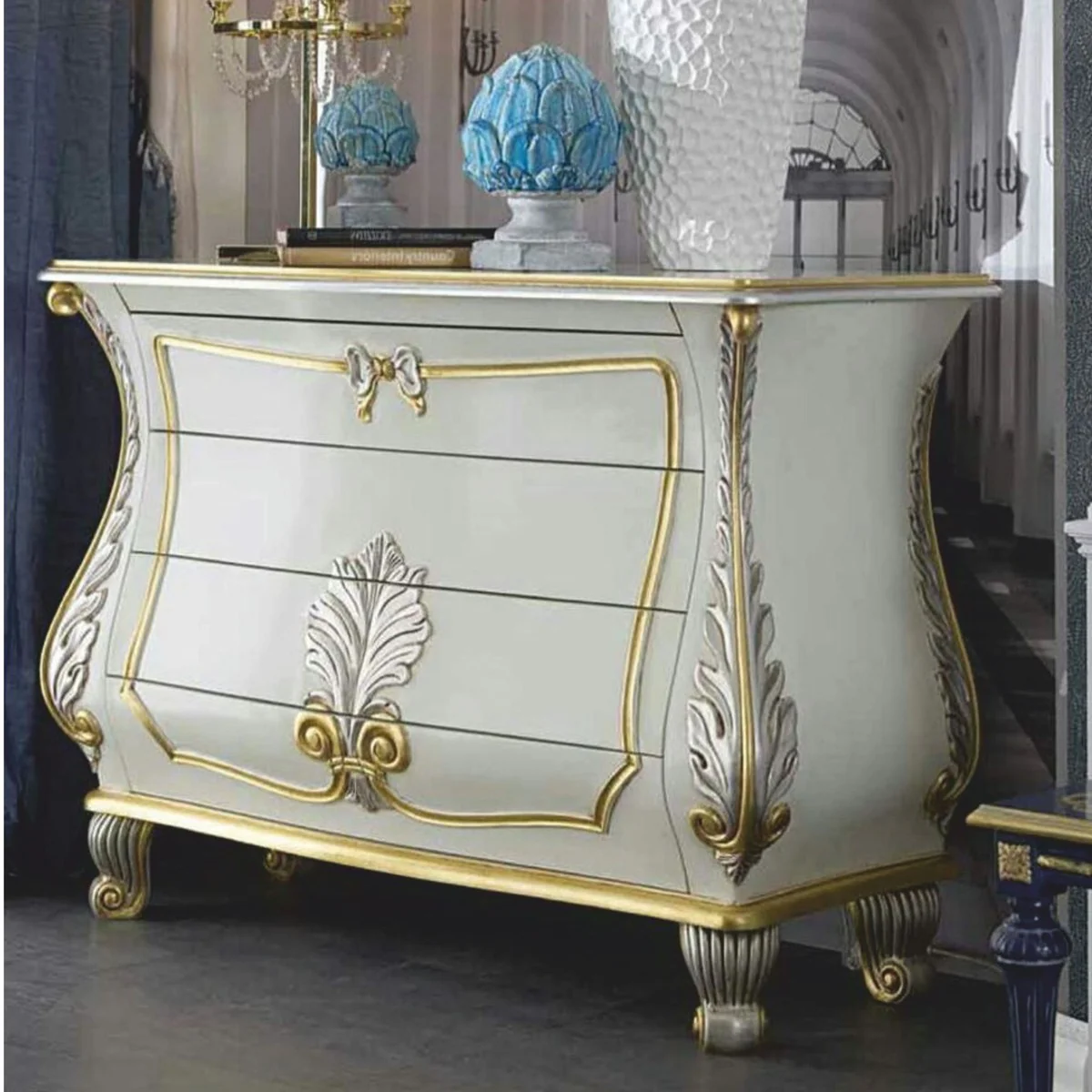 Casa Padrino cómoda barroco de lujo blanco / plata / oro 135 cm - Hecho en Italia