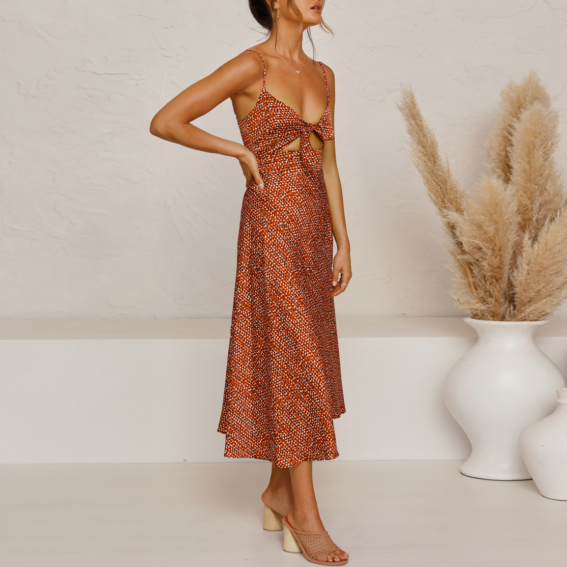 Fashion Suspenders Spring And Summer Knotted Small Leak Dress