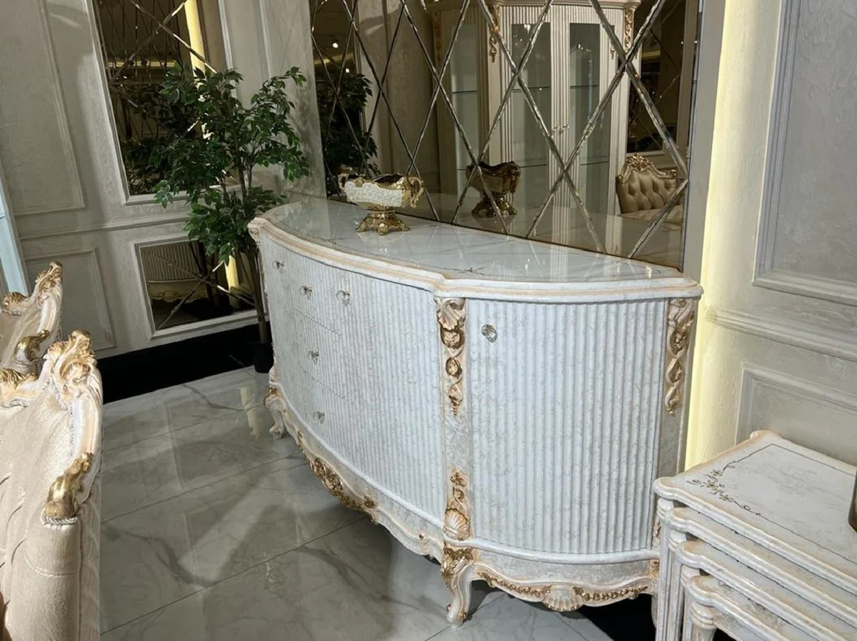 Casa Padrino aparador barroco de lujo blanco / oro - Magnífico gabinete de madera maciza con 4 puertas y 3 cajones - Muebles Barroco - Noble y Magnífico